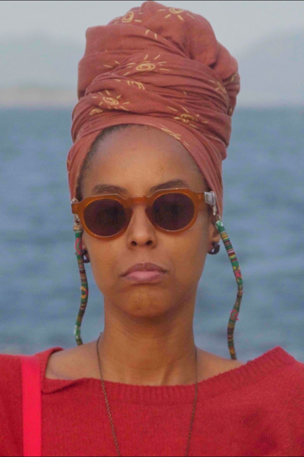 DIR-Laudelina-e-a-felicidade-guerreira